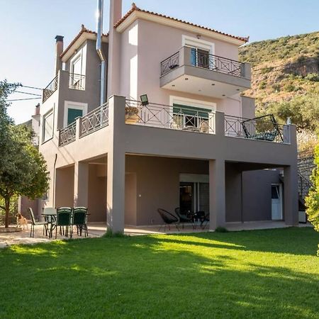 Akrivi'S House In Каламата Екстер'єр фото